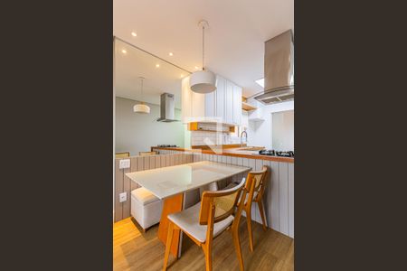 Sala de apartamento para alugar com 2 quartos, 54m² em Vila Humaitá, Santo André