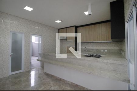 Casa de condomínio para alugar com 450m², 4 quartos e 5 vagasCozinha