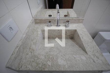 Casa de condomínio para alugar com 450m², 4 quartos e 5 vagasBanheiro da Suíte 1