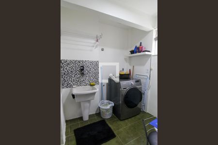 Apartamento à venda com 77m², 3 quartos e sem vagaÁrea de Serviço