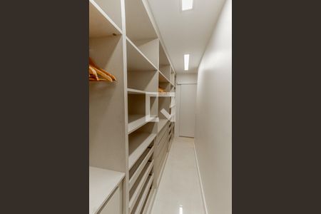 Apartamento à venda com 110m², 3 quartos e 1 vagaCloset da suíte