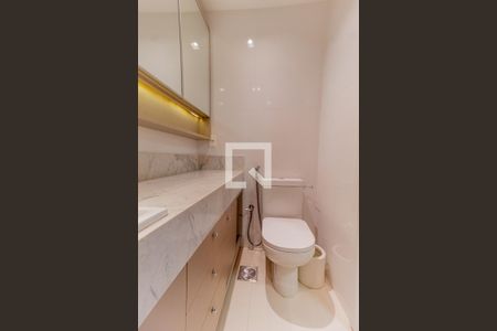 Apartamento à venda com 110m², 3 quartos e 1 vagaBanheiro da Suite