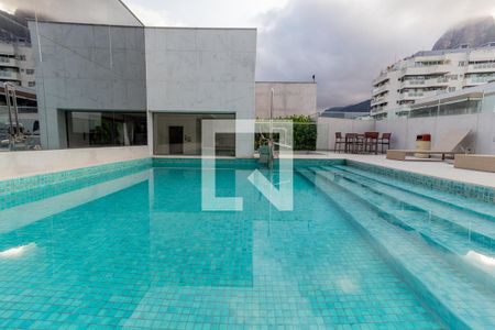 Apartamento à venda com 110m², 3 quartos e 1 vagaÁrea comum - Piscina