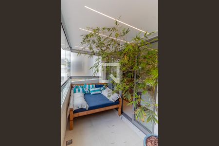 Apartamento à venda com 110m², 3 quartos e 1 vagaVaranda