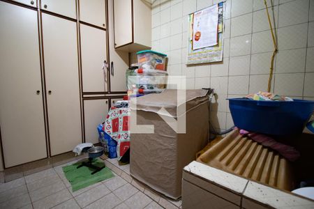 Casa à venda com 108m², 3 quartos e 2 vagasÁrea de Serviço