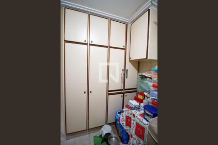 Casa à venda com 108m², 3 quartos e 2 vagasDetalhe