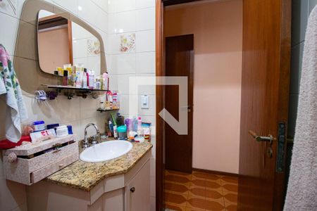 Casa à venda com 108m², 3 quartos e 2 vagasBanheiro da Suíte