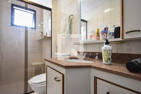 Apartamento para alugar com 90m², 2 quartos e 2 vagas Apartamento para alugar com 90m², 2 quartos e 2 vagasBanheiro