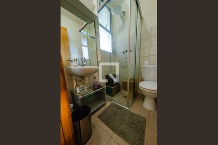 Apartamento para alugar com 75m², 2 quartos e 2 vagasBanheiro