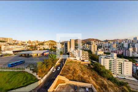 Apartamento para alugar com 75m², 2 quartos e 2 vagasVista