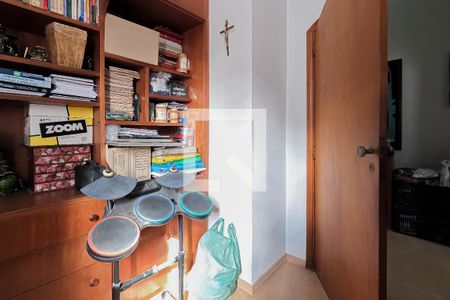 Casa à venda com 240m², 4 quartos e 3 vagasQuarto