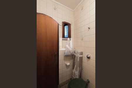 Casa à venda com 240m², 4 quartos e 3 vagasBanheiro de Serviço