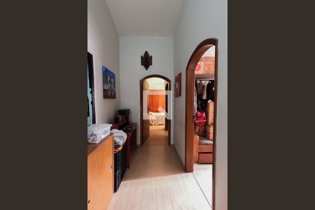 Casa à venda com 240m², 4 quartos e 3 vagasCorredor