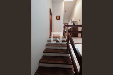 Casa à venda com 240m², 4 quartos e 3 vagasCorredor