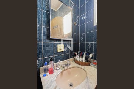 Casa à venda com 240m², 4 quartos e 3 vagasBanheiro da Suíte 3