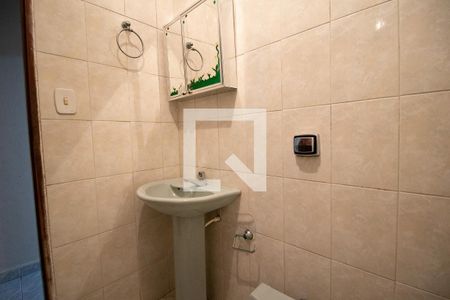 Casa para alugar com 159m², 2 quartos e 2 vagasBanheiro 2