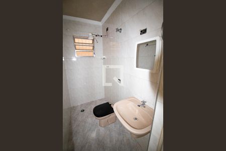 Casa para alugar com 159m², 2 quartos e 2 vagasBanheiro