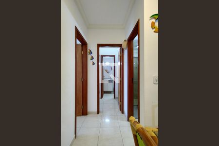 Apartamento para alugar com 70m², 2 quartos e 1 vaga Apartamento para alugar com 70m², 2 quartos e 1 vagaHall