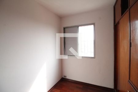 Quarto 1 de apartamento para alugar com 2 quartos, 42m² em Jardim Popular, São Paulo