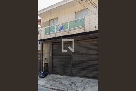 Casa para alugar com 74m², 2 quartos e sem vaga Casa para alugar com 74m², 2 quartos e sem vagaFachada