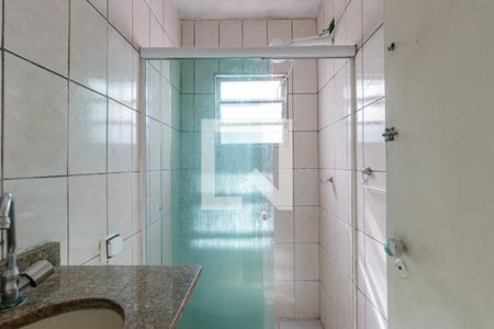 Casa para alugar com 74m², 2 quartos e sem vaga Casa para alugar com 74m², 2 quartos e sem vagaBanheiro da Suíte