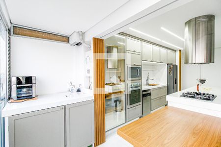 Apartamento à venda com 76m², 1 quarto e 1 vaga Apartamento à venda com 76m², 1 quarto e 1 vagaÁrea de Serviço