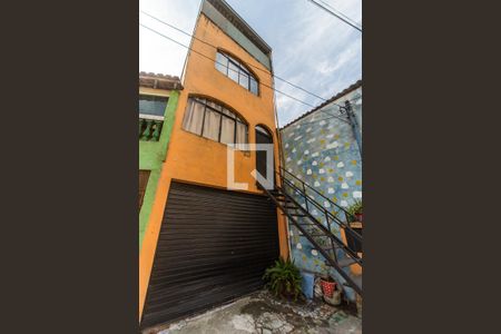 Casa para alugar com 100m², 1 quarto e sem vaga Casa para alugar com 100m², 1 quarto e sem vagaFachada