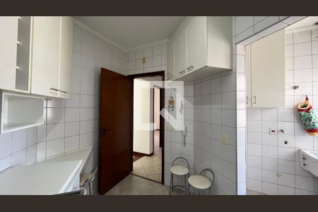 Cozinha e Área de Serviço de apartamento para alugar com 2 quartos, 65m² em Jardim Nossa Senhora Auxiliadora, Campinas