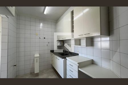 Cozinha e Área de Serviço de apartamento para alugar com 2 quartos, 65m² em Jardim Nossa Senhora Auxiliadora, Campinas