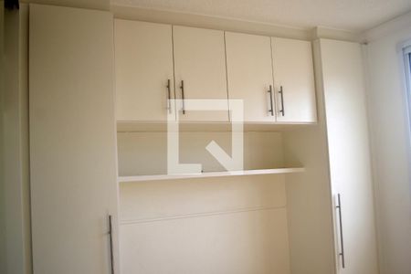 quarto 2 de apartamento para alugar com 2 quartos, 49m² em Jardim Alvorada, Nova Iguaçu