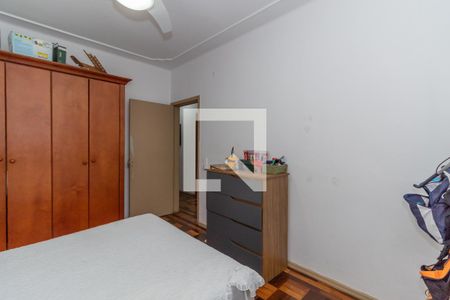 Quarto 2 de apartamento à venda com 3 quartos, 80m² em Santana, Porto Alegre