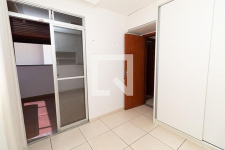 Quarto 2 de apartamento para alugar com 2 quartos, 67m² em Paquetá, Belo Horizonte