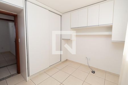 Quarto 2 de apartamento para alugar com 2 quartos, 67m² em Paquetá, Belo Horizonte