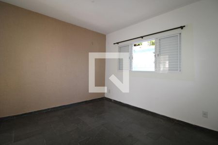 Casa à venda com 250m², 3 quartos e 4 vagasQuarto 3 (suíte)