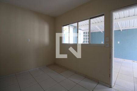 Casa à venda com 250m², 3 quartos e 4 vagasCopa