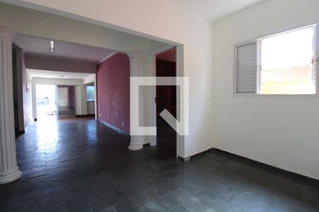 Sala de casa à venda com 3 quartos, 250m² em Nova Campinas, Campinas
