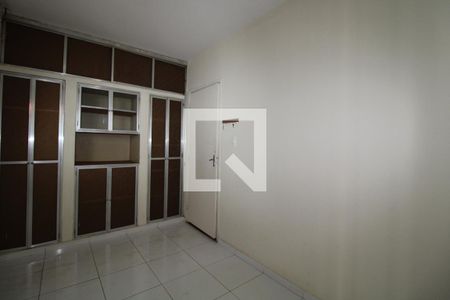Casa à venda com 250m², 3 quartos e 4 vagasCopa