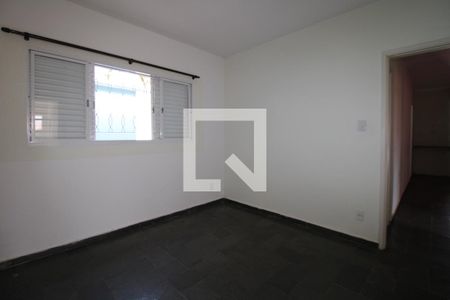 Casa à venda com 250m², 3 quartos e 4 vagasQuarto 3 (suíte)