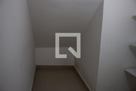 Casa para alugar com 500m², 4 quartos e 3 vagasArmarios embaixo da escada