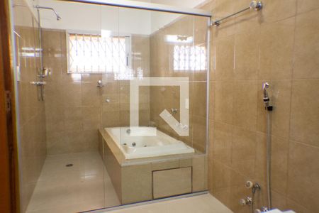 Casa para alugar com 500m², 4 quartos e 3 vagasBanheiro