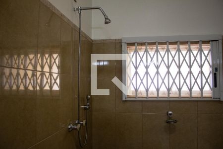 Casa para alugar com 500m², 4 quartos e 3 vagasBanheiro