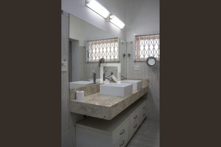 Casa para alugar com 500m², 4 quartos e 3 vagasBanheiro do Quarto 3