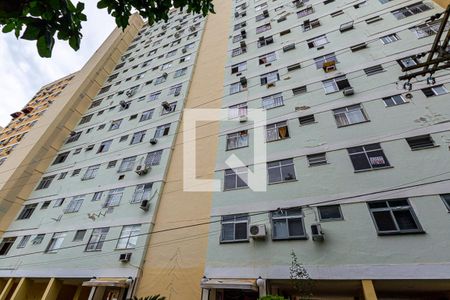 Apartamento à venda com 78m², 2 quartos e 1 vagaFachada
