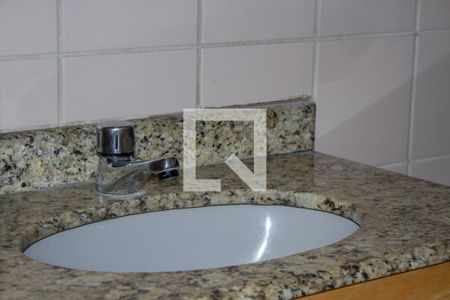 Apartamento para alugar com 70m², 2 quartos e 1 vagaBanheiro Social