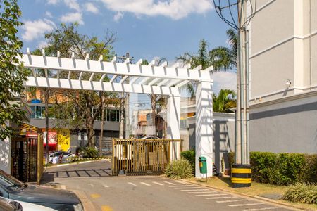 Apartamento para alugar com 43m², 2 quartos e 1 vagaFachada e portaria
