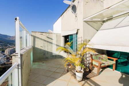 Apartamento à venda com 118m², 3 quartos e 2 vagasCobertura