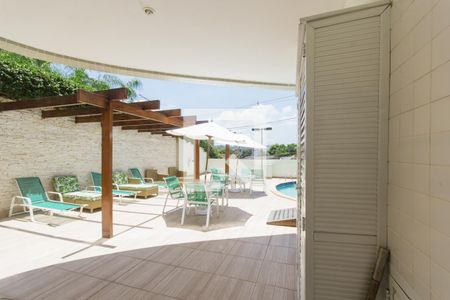 Apartamento à venda com 118m², 3 quartos e 2 vagasPiscina