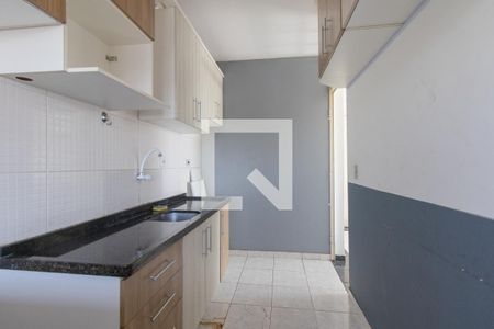 Cozinha e Área de Serviço de apartamento para alugar com 2 quartos, 48m² em Alto Boqueirão, Curitiba