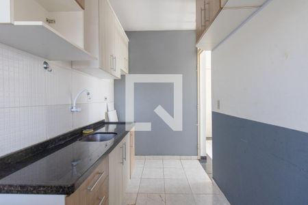 Cozinha e Área de Serviço de apartamento para alugar com 2 quartos, 48m² em Alto Boqueirão, Curitiba