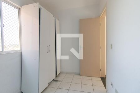 Quarto 2 de apartamento para alugar com 2 quartos, 48m² em Alto Boqueirão, Curitiba